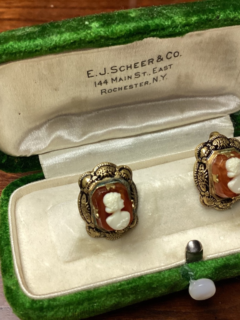Cameo vintage mins collection OLD !!!MOMS COLLECU❤️❤️❤️❤️❣️
